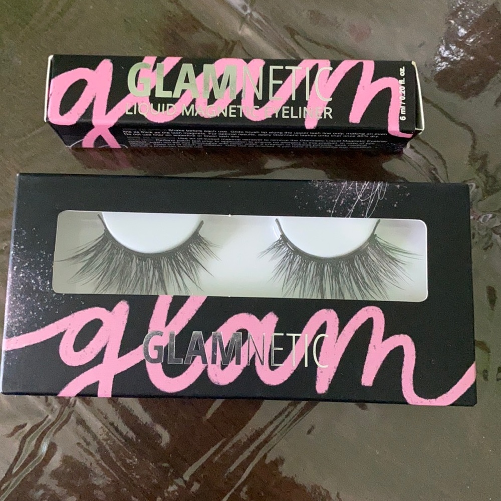 Magnetic eyelashes and glue